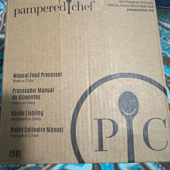 Pampered Chef Manuel Food Processor. - Picture 3 of 4